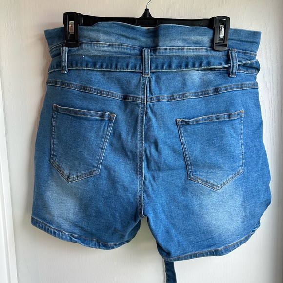 Bamboo brand blue jean shorts - Picture 4 of 4